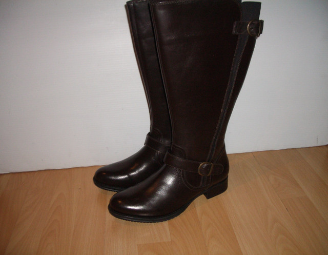 new boots -- JJ -- size 10 US for very large calves dans Femmes - Chaussures  à Ville de Montréal - Image 2