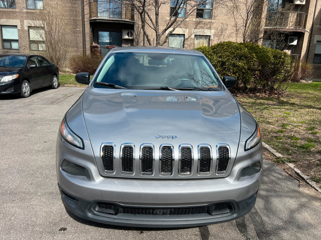 JEEP Cherokee Sport 2016 dans Autos et camions  à Longueuil/Rive Sud - Image 2