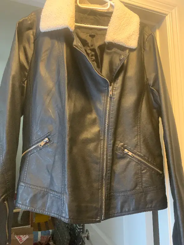 Womens Moto Jacket in Women's - Tops & Outerwear in Winnipeg - Image 2