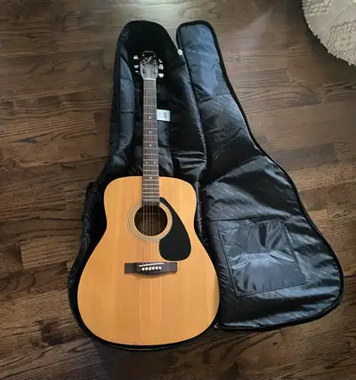 Yamaha F310 Acoustic Guitar With Bag /Stand, View more