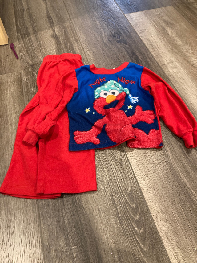 Elmo pyjama (3T) in Clothing - 3T in Kitchener / Waterloo