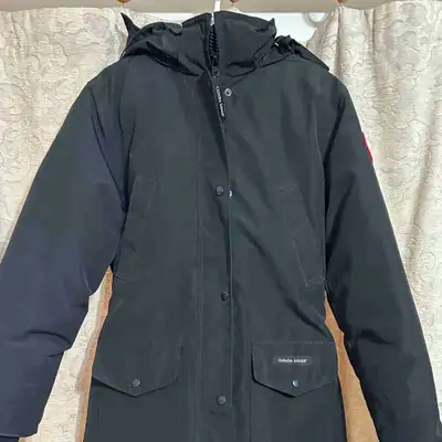 Canada Goose Women’s jacket size M. The jacket is in great condition.