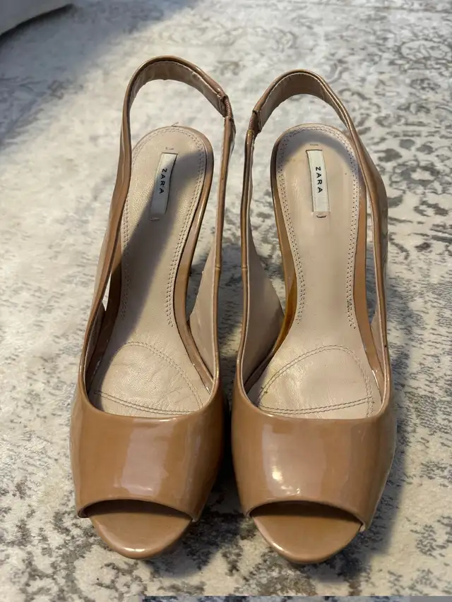 Zara ladies size 40 4” high heel shoes in brown in Women's - Shoes in Calgary - Image 9