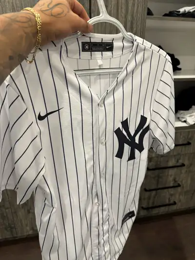 New York Yankees jersey, View more