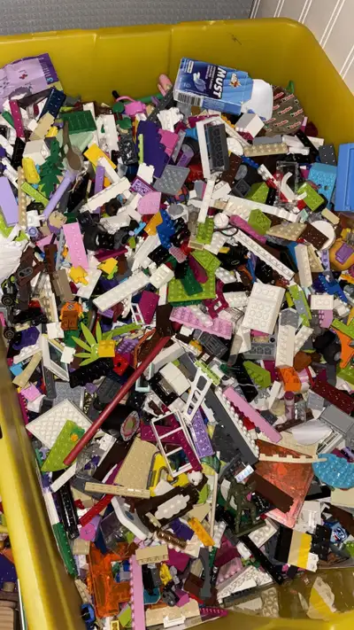 10$ a pound of Lego. No minifigures., View more
