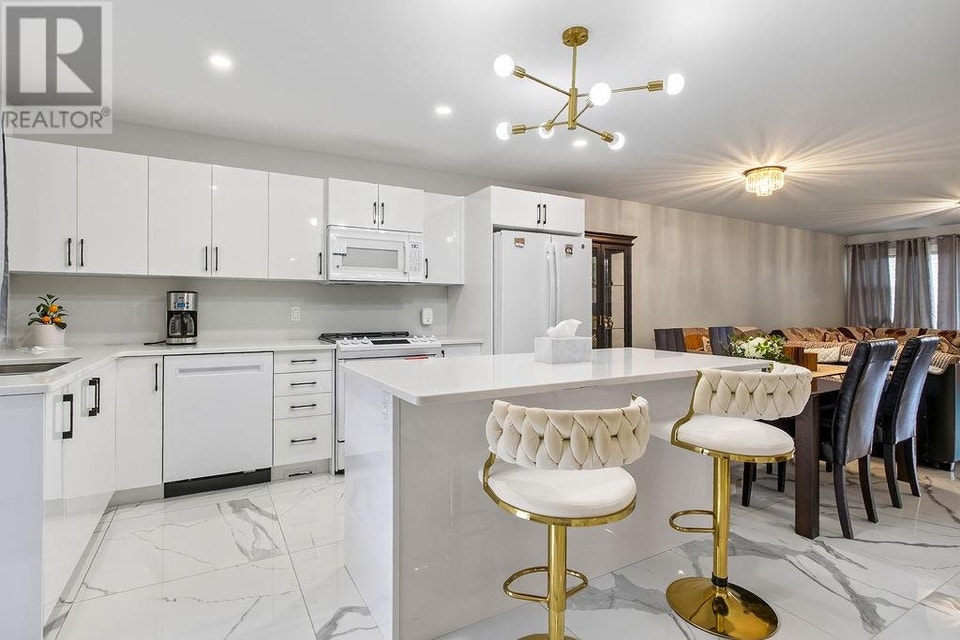 Brand new 3 bed 2 bath house for  rent Greater Sudbury! 4