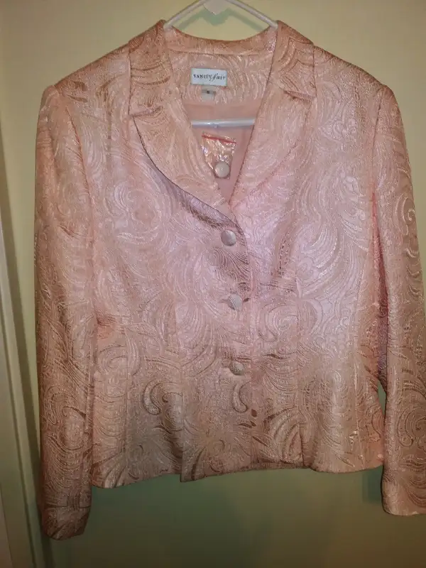 Two New Gorgeous silky dress sets Size 14 in Women's - Dresses & Skirts in City of Toronto - Image 2