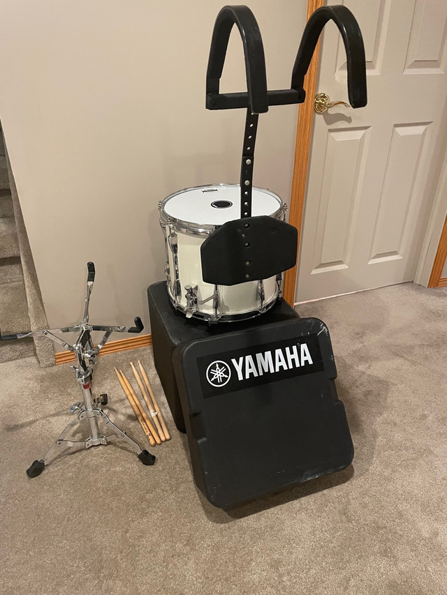 Yamaha Marching Snare Drum/Case/Harness/Snare Stand in Drums & Percussion in Regina