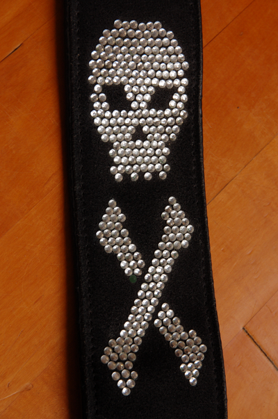 JOLLY ROGER SKULL & CROSS BONES PIRATE LOGO LEATHER GUITAR STRAP, View more