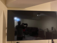 Sony 4k TV for replacement parts, it is cracked screen 