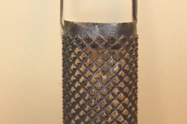 Old Primitive Tin Kitchen Grater in Arts & Collectibles in London - Image 6