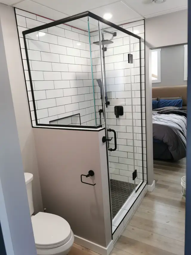 Expert Bathroom Renovations & Walk-In Showers | Regina | FREE QU in Renovations, General Contracting & Handyman in Regina - Image 11