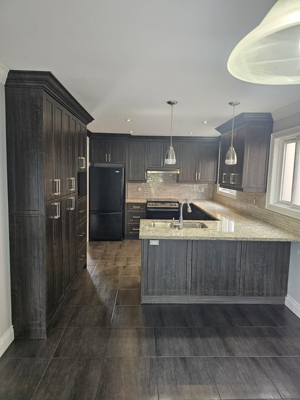 Central Mississauga 3 Bedroom 2.5 Bath Home for rent 4