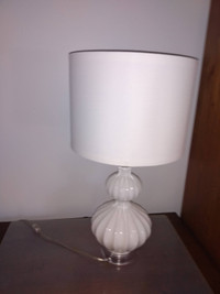 Table lamp white