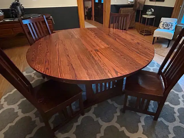 70” custom solid wood round dinning table in Dining Tables & Sets in Bridgewater - Image 2