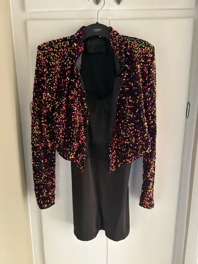 Black bodysuit with sparkly jacket dance costume. Size Large Adult. Used only a couple times. Smoke...