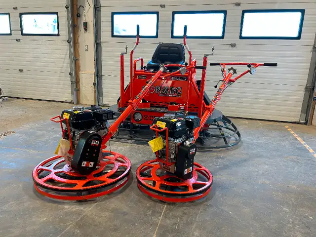 Conmec CT430 Edging Concrete Power Trowel! in Power Tools in Belleville - Image 8