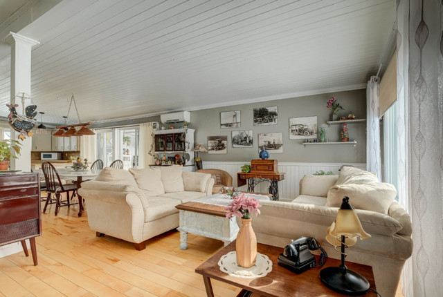 MAISON À VENDRE dans Maisons à vendre  à Granby - Image 3
