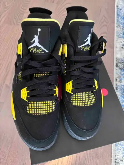 2012 Jordan 4 Thunder Size 9 Like New, View more