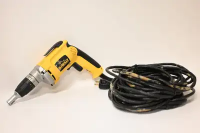 Dewalt Drywall Screw Tool Model DW272 with long card USED in working condition. Please see pictures...