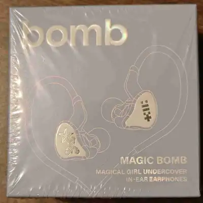 illit bomb earphone album, View more