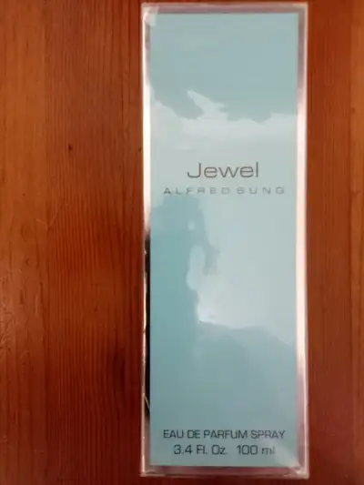 Jewel  Alfred Sung 100ml $60 new, View more
