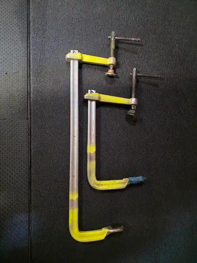 JET QUICK CLAMPS 1- 8", 1-21" Good Condition CALL or TEXT 778-246-6084 $30.00 O.B.O.