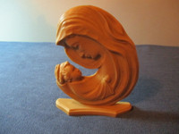 VINTAGE VIRGIN MARY & BABY JESUS TABLE STATUE-PLASTIC-BAKELITE?