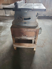 Vintage Table Saw from Braver Power Tools