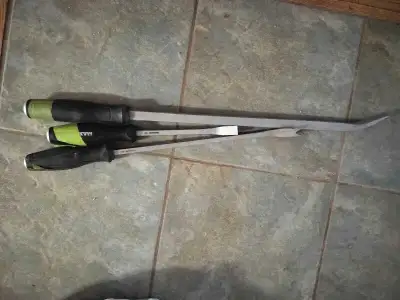 Maximum 4-pc Pry Bar Set with Hammer Ready Strike Cap, View more