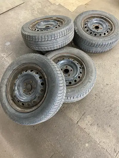 215/60 R16 Bolt pattern 5X114.3 Center bore 60.1 From 2010 Toyota camry Fits camry & Lexus ES350 $10...