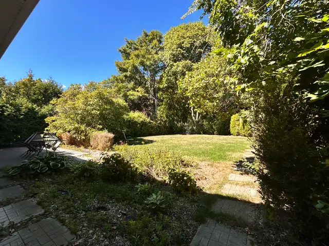  Private room for rent in Room Rentals & Roommates in City of Toronto - Image 10