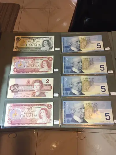 9 billets Canadiens en condition Mint - Parfaite condition. UNC. Prix 299$ . Ou meilleure offre