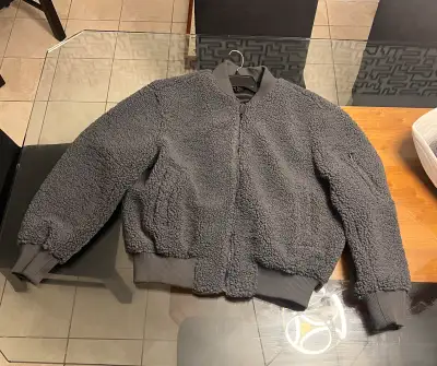 New Never Worn - Zara’s Fleece Bomber Jacket - Medium - $40