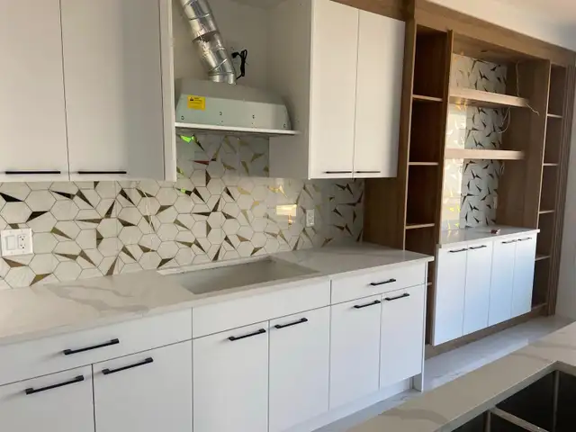 Tile Installer628632318606091217