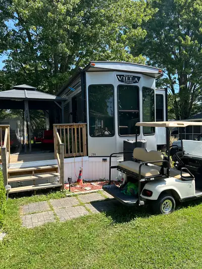 2021 Forest River Salem Villa Located in Grand River RV Park. Forest River Salem Villa 35 x 12 with...