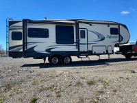 Fifth Wheel RV