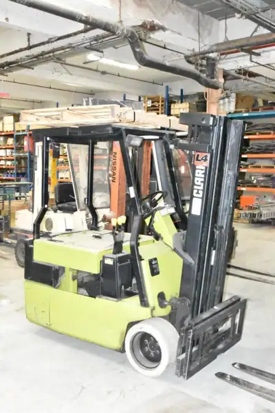 Chariot elevateur electrique Clark TM25 4150lb electric forklift, View more