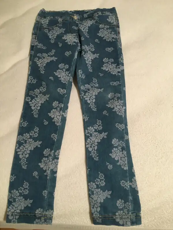 Vêtements pour fillettes  7- 8 ans + 1 pyjama garçon in Kids & Youth in Longueuil / South Shore - Image 11
