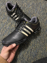 Adidas tour 360 men’s golf shoe size 10.5