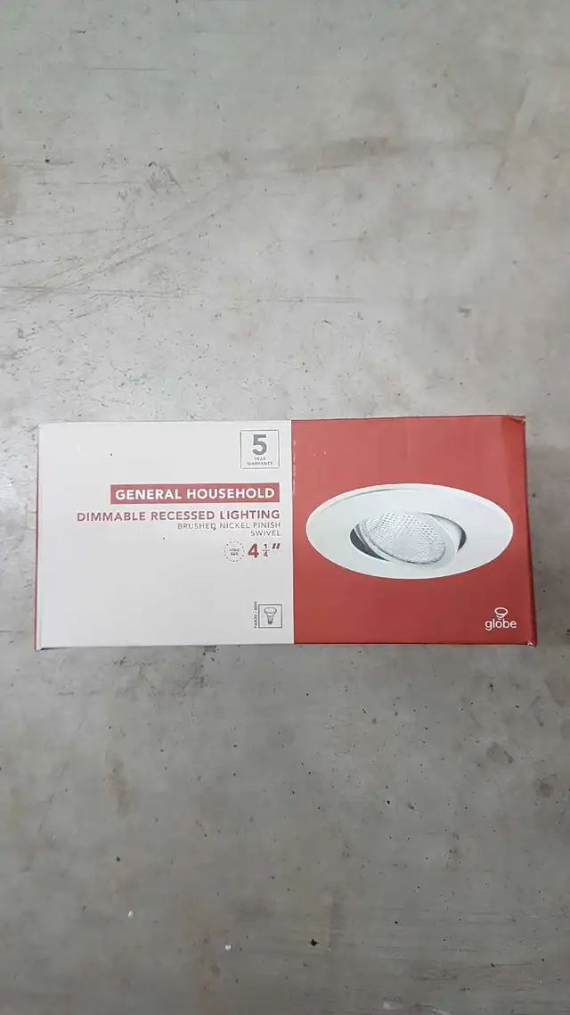 Dimmable recessed lights, 4 in total in Indoor Lighting & Fans in City of Montréal - Image 2