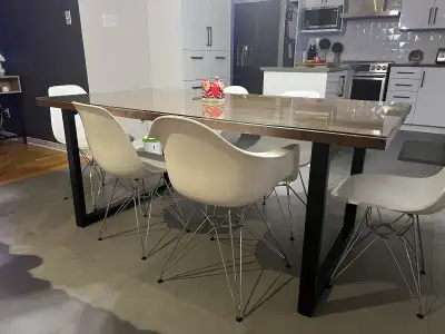 table en bois et vitre protectrice , View more