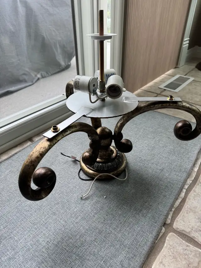 Lighting fixture63782599510657122