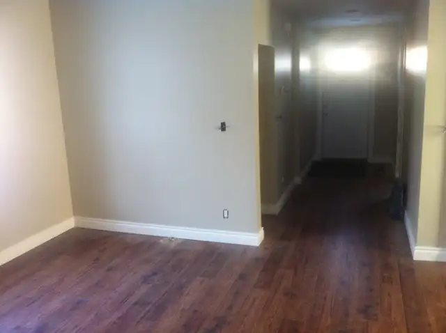 Nice Spacious ground floor duplex in West Broadway63838171510913121