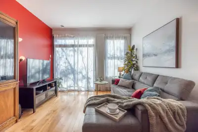 Condo Luxueux, Métro Frontenac, Meublé & Tout Inclus