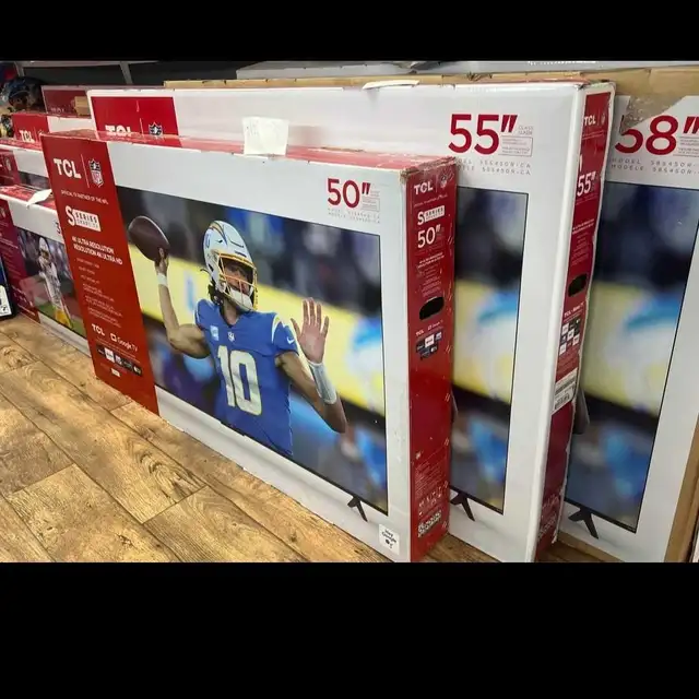 LIQUIDATION TELEVISION INTELLIGENTE SMART TV 4k  in TVs in City of Montréal - Image 2