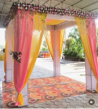 Decoration/Dj and Sparkles , View more