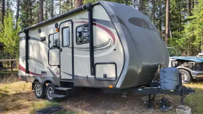 Great little lightweight RV. All appliances work as they should, including AC. Easy to heat. Easy to...