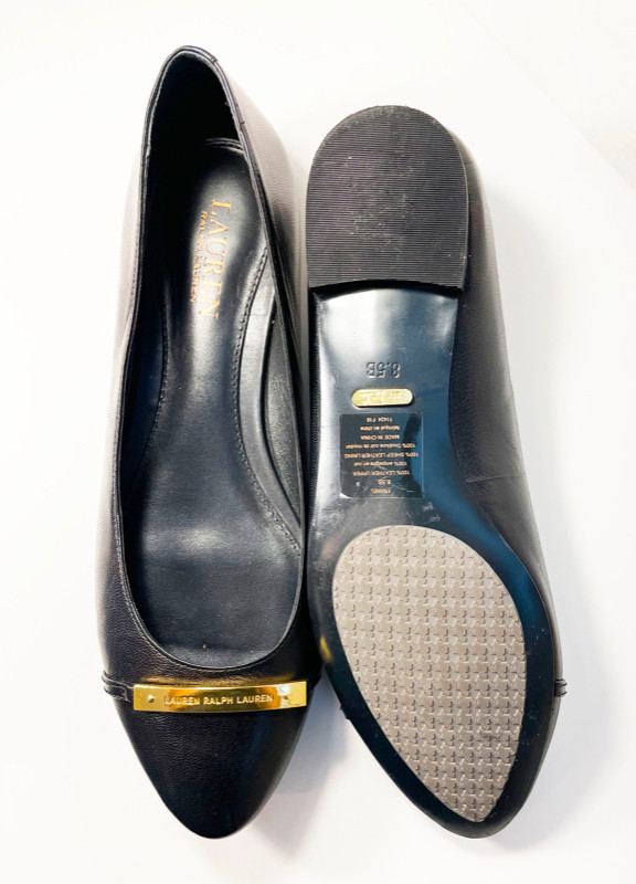 Ralph Lauren Black Leather Flats in Women's - Shoes in City of Toronto - Image 4