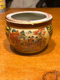 Chinese Hand Painted Porcelain Small Bowl, Amazing Colourful Old